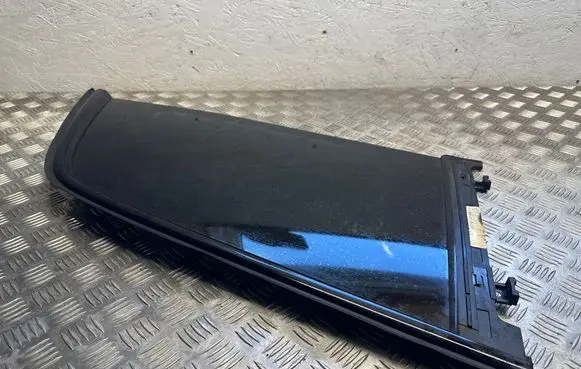 Mercedes-Benz GL X166 Rear side window A1666704100