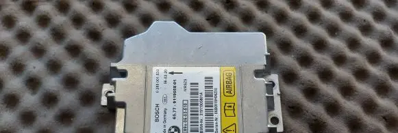 BMW 1 E81 E87 Airbag control unit/module 0285001533 65779119058 9119058