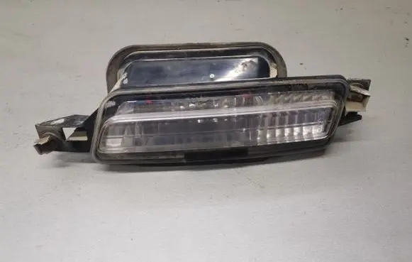 Tailgate rear/tail lights