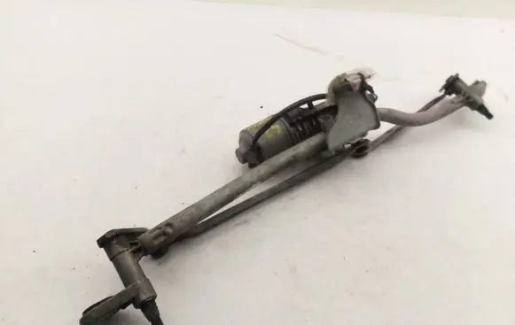 Audi A4 S4 B6 8E 8H Front wiper linkage 8H1955023