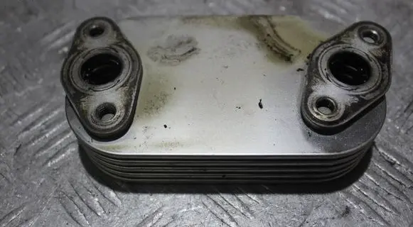 Subaru Impreza III Engine oil radiator 