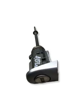 Seat Altea Front door lock (next to the handle) 