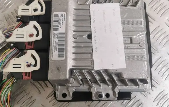Citroen DS4 Engine control unit/module 9666681180 9676760880