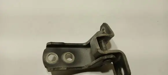 Toyota RAV 4 (XA30) Front door upper hinge 