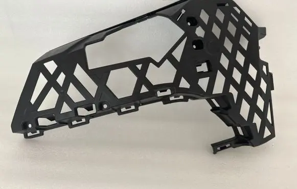 Volkswagen PASSAT B8 Front bumper mounting bracket 3G0807177