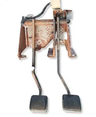 Jeep Cherokee XJ Pedal assembly 27951260