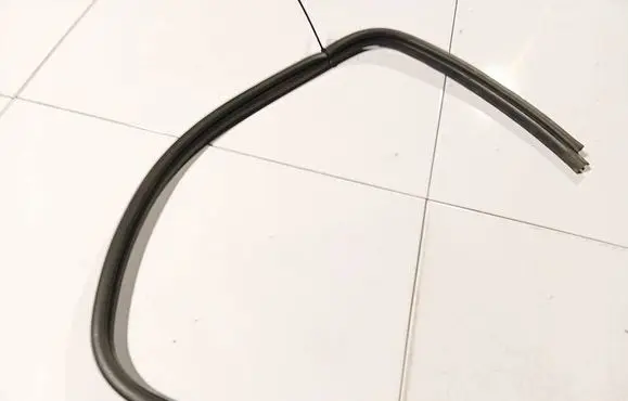 Suzuki Swift I Rubber seal rear door 