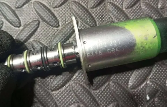 BMW 5 E60 E61 Turbo solenoid valve 11367841072 7841072