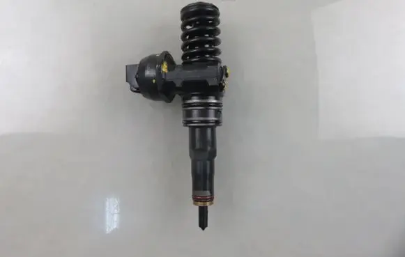 Fuel injector