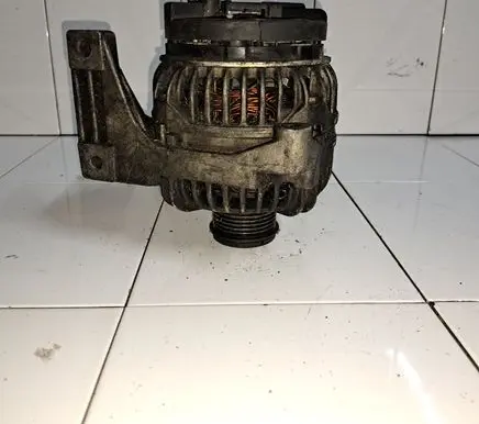 Volvo V70 Generator/alternator 8622786 0124525014