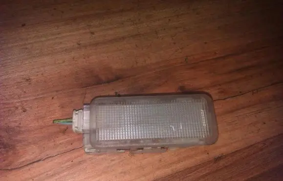 Peugeot 607 Rear seat light