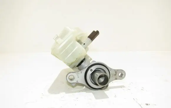 Peugeot 207 Master brake cylinder 32067093l