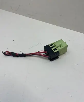 BMW 5 F10 F11 Other relay 61368373700 70001 8373