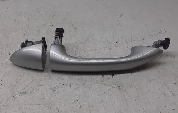 Mercedes-Benz ML W164 Rear door exterior handle A1647660101