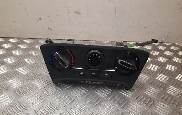 Hyundai i20 (GB IB) Climate control unit 97250C8410