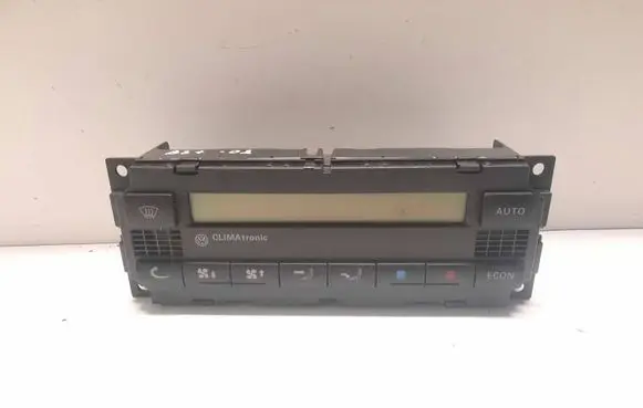 Volkswagen PASSAT B5.5 Climate control unit
