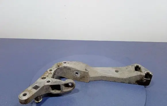 BMW X6 M Gearbox mounting bracket 8486998