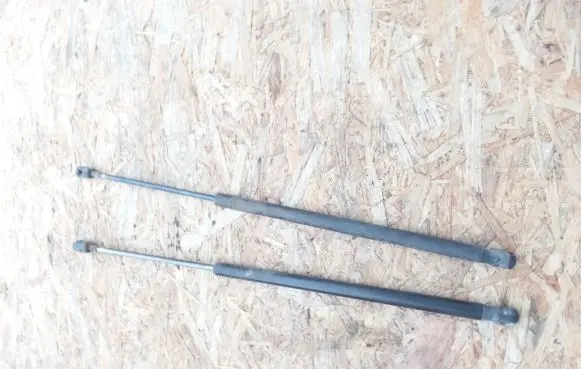 Opel Vectra C Rear window strut damper 13101335