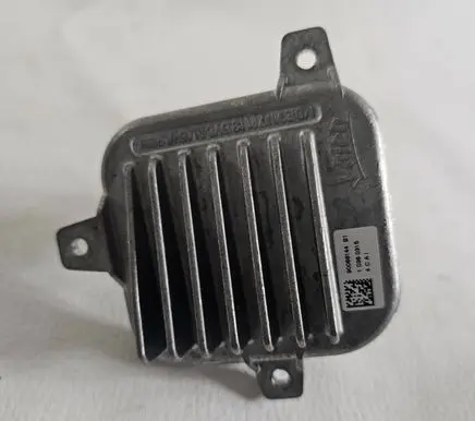 BMW X1 F48 F49 LED ballast control module 90132031