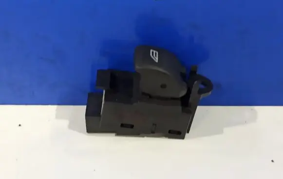 Volvo S60 Electric window control switch 31394841