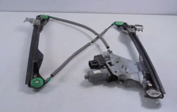 Ford Focus Front door window regulator with motor XS4123200