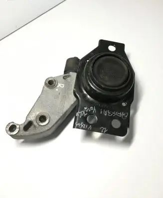 Nissan Qashqai Engine mount bracket F6036100 F6036130 DD130312