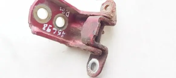 Nissan Almera Front door upper hinge
