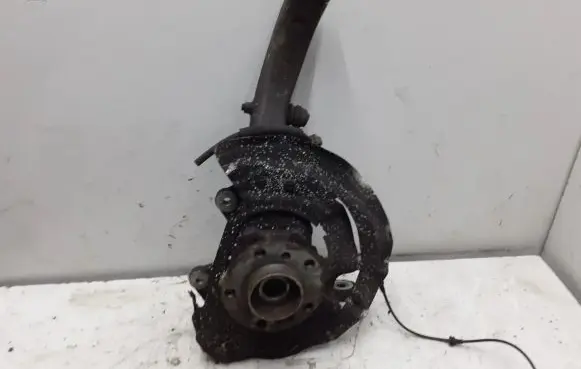 BMW X5 E70 Front wheel hub 6869870