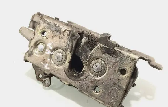 Volkswagen II LT Front door lock A9017201035