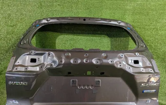Suzuki SX4 S-Cross Truck tailgate 