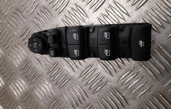 BMW 4 G22 G23 G24 G26 Electric window control switch 6847551