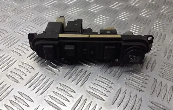Chrysler PT Cruiser A set of switches 04671622