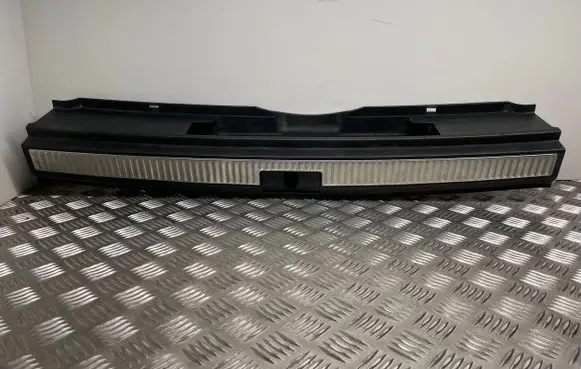 Skoda Superb B8 (3V) Trunk/boot sill cover protection 3V9863459