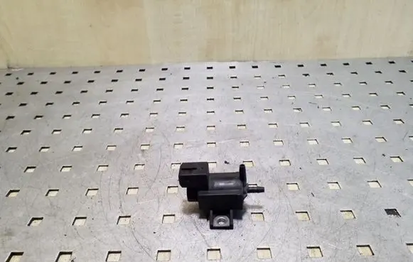 Toyota RAV 4 (XA30) Turbo solenoid valve 258600R010 72828606
