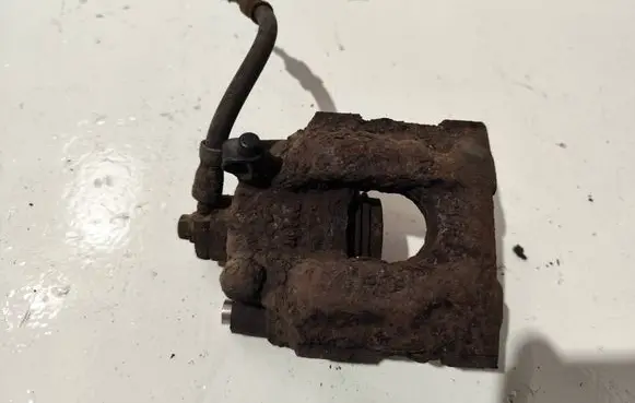 BMW X5 E53 Rear brake caliper