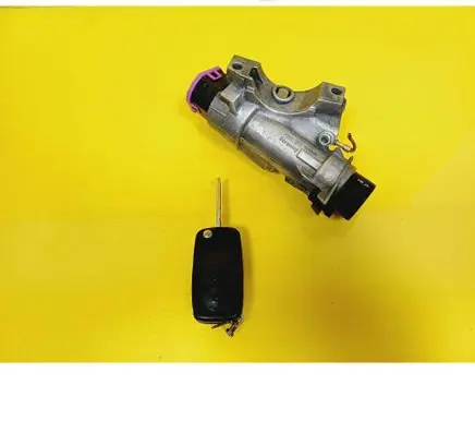 Volkswagen Golf IV Ignition lock 4B0905851C
