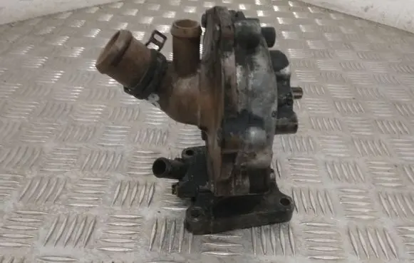 Jaguar X-Type Water pump XS7Q8K500