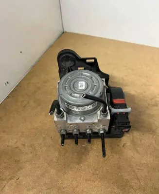 Audi A3 S3 8V ABS Pump 5Q0614517