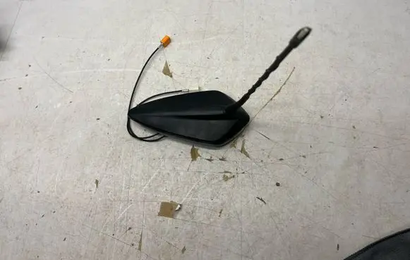 Citroen C4 X Radio antenna 9835734280 421251063