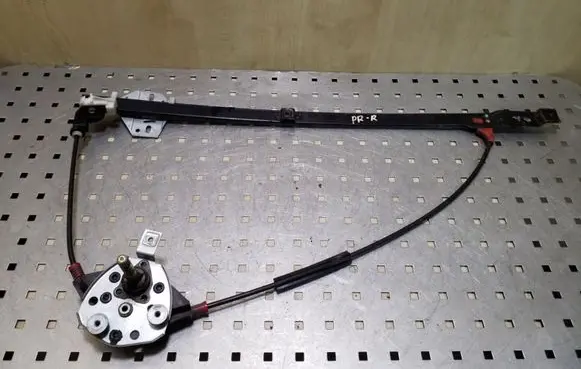Volkswagen Transporter - Caravelle T4 Front door manual window regulator 701837502