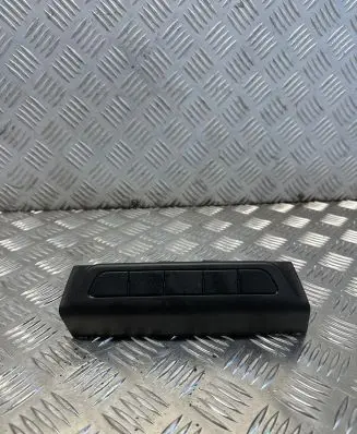 KIA Sportage Headlight level height control switch 93320p1000