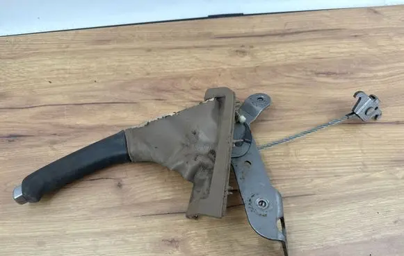 Volvo XC70 Handbrake/parking brake lever assembly 