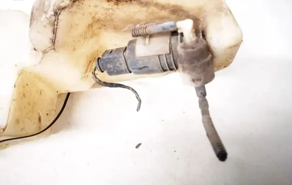 Ford Galaxy Windscreen/windshield washer pump