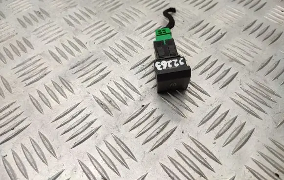 Opel Astra L Central locking switch button 9839349880