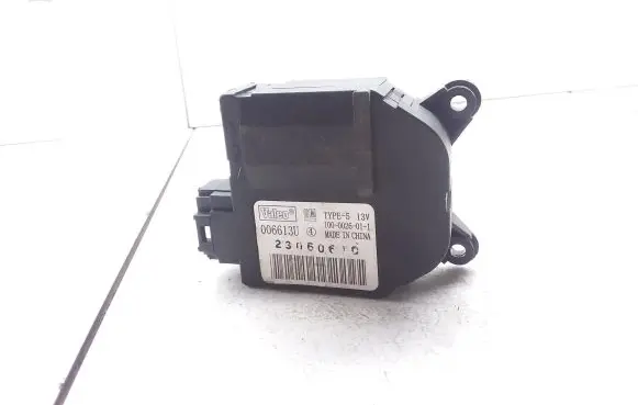 Opel Vectra C Intake manifold valve actuator/motor 006613U 1000026011