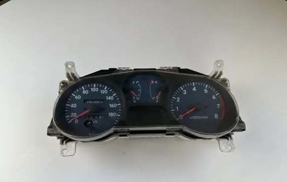 Toyota RAV 4 (XA10) Speedometer (instrument cluster) 8301042110 1573908102 157390800