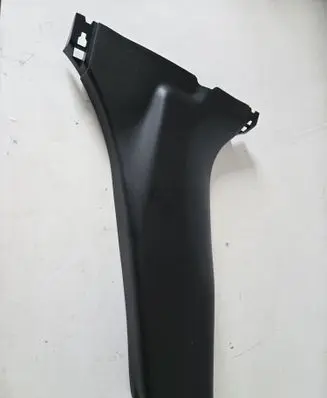 (B) pillar trim (bottom)