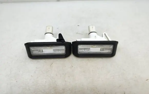 Opel Vivaro Number plate light 9683421680 3202001388