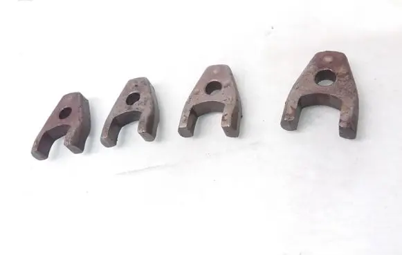 KIA Sorento Fuel Injector clamp holder