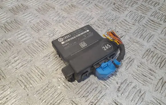 Volkswagen PASSAT CC Gateway control module 3C0907530H